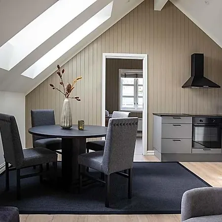 Solsiden Brygge Rorbuer 3*