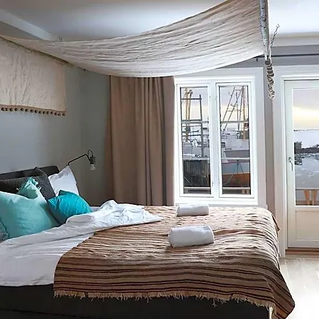 Solsiden Brygge Rorbuer Otel Eggum
