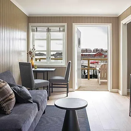 Solsiden Brygge Rorbuer Otel Eggum